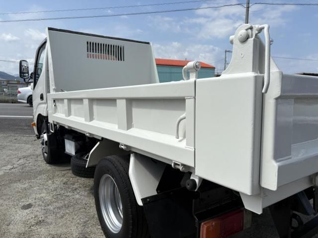 Hino DUTRO 2014-04 7737863-21