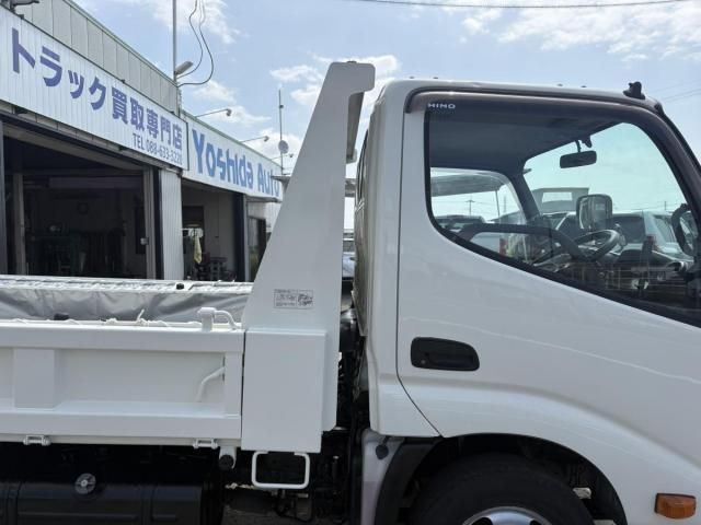 Hino DUTRO 2014-04 7737863-28