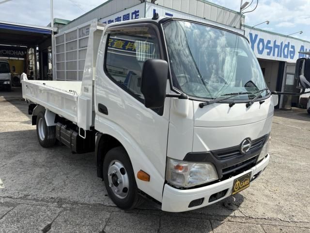 Hino DUTRO 2014-04 7737863-4