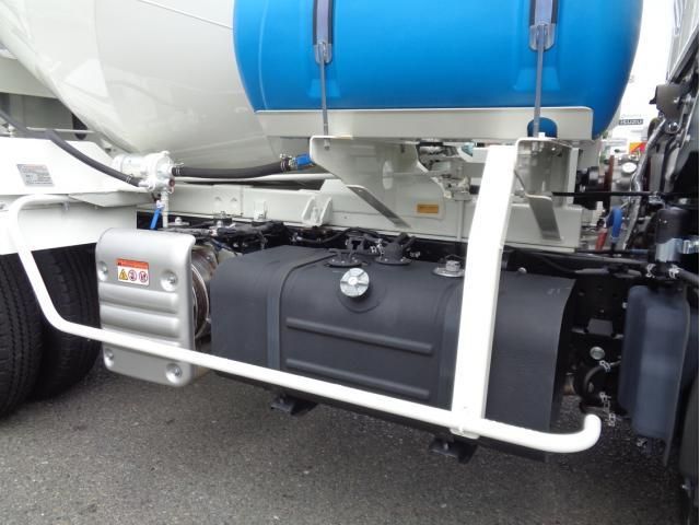 Hino DUTRO 2025-07 7737857-14