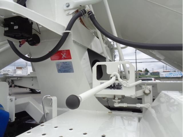 Hino DUTRO 2025-07 7737857-6