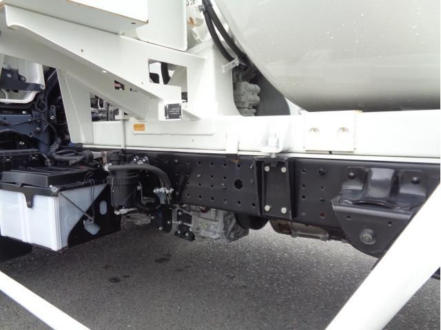 Hino DUTRO 2025-07 7737857-8