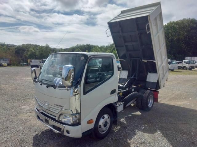 Hino DUTRO 2018-02 7737860-11