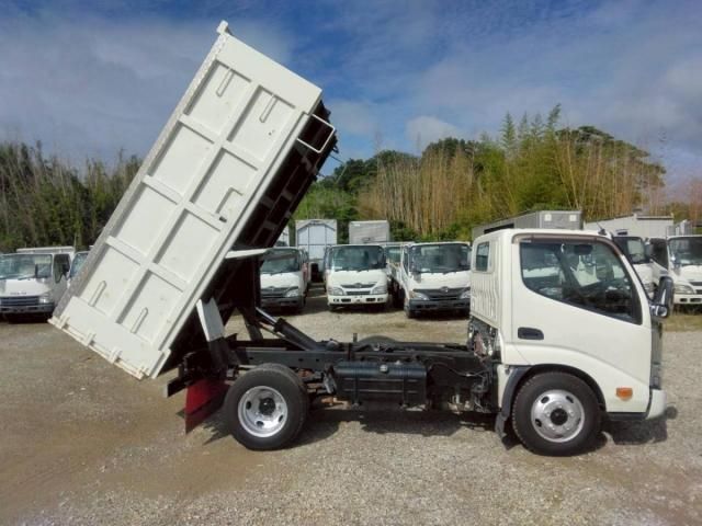 Hino DUTRO 2018-02 7737860-16