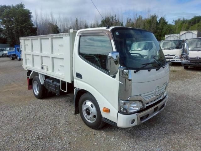 Hino DUTRO 2018-02 7737860-1