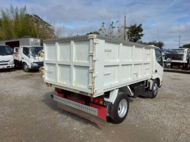 Hino DUTRO 2018-02 7737860-7