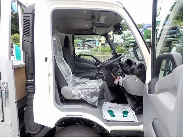 Hino DUTRO 2025-12 7737858-19