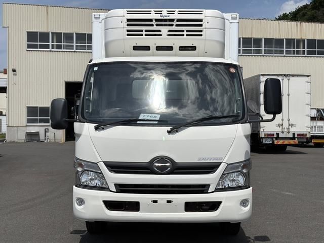 Hino DUTRO 2017-04 7737862-1
