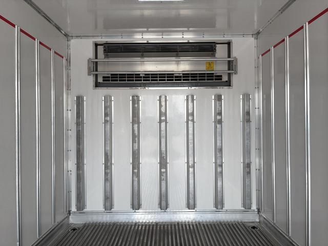 Hino DUTRO 2017-04 7737862-22