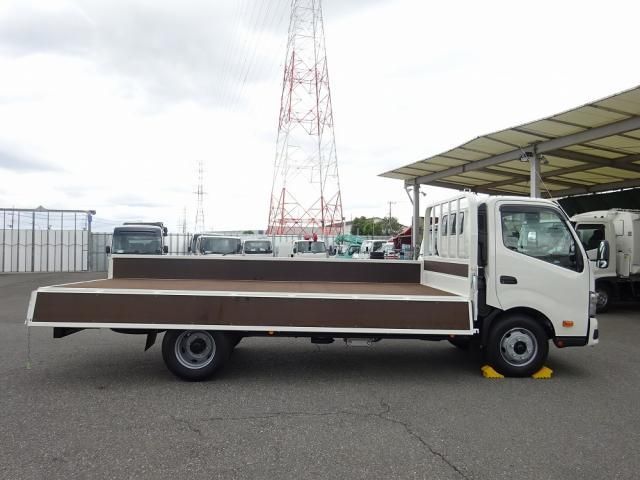 Hino DUTRO 2025-11 7737859-17