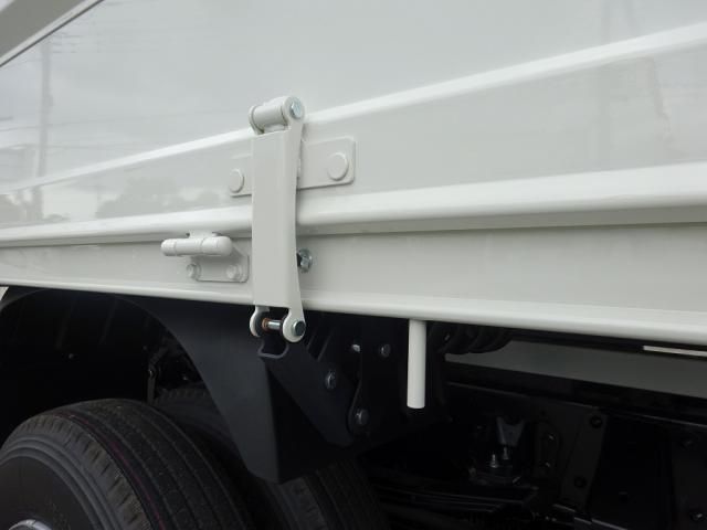 Hino DUTRO 2025-11 7737859-22