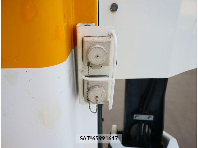Hino DUTRO 2012-09 7784478-16