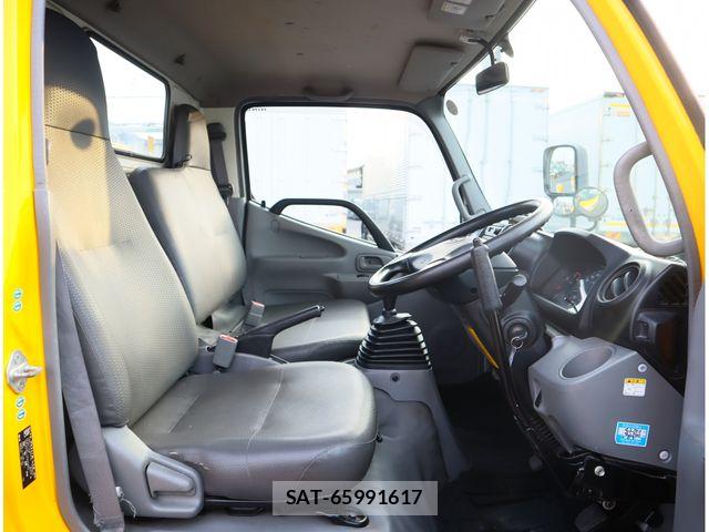 Hino DUTRO 2012-09 7784478-23
