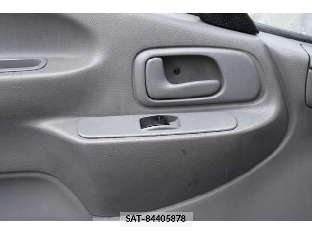 Hino DUTRO 2019-08 7784488-10