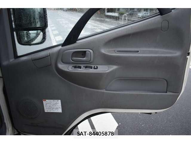 Hino DUTRO 2019-08 7784488-7