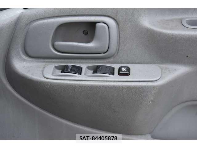 Hino DUTRO 2019-08 7784488-8