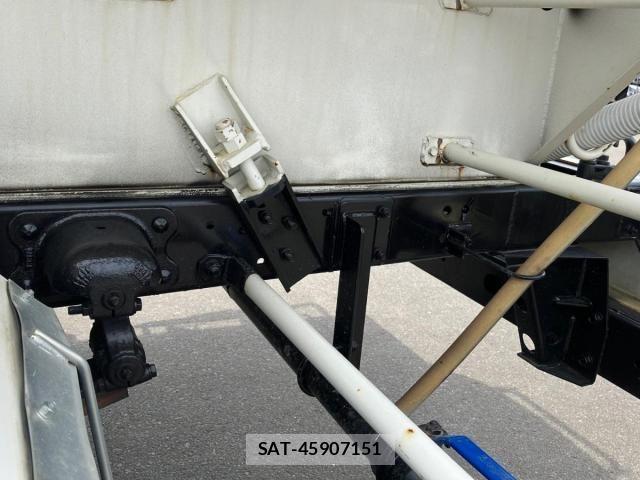 Hino DUTRO 2018-10 7784490-12
