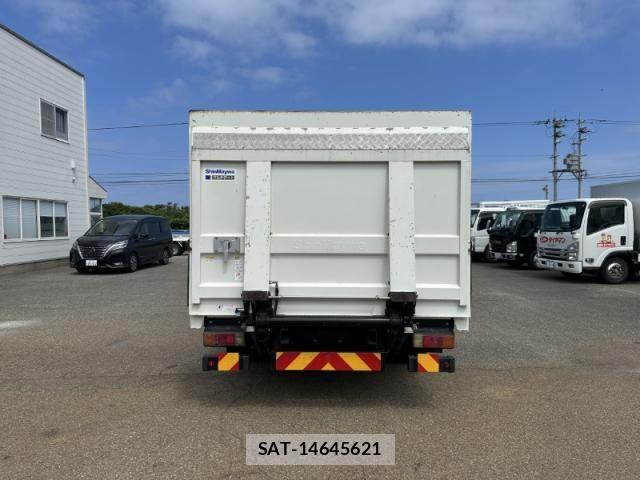 Hino DUTRO 2018-04 7784472-9