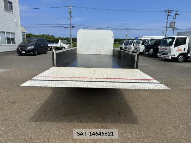 Hino DUTRO 2018-04 7784472-10