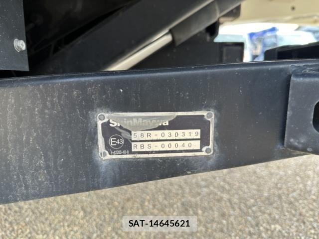 Hino DUTRO 2018-04 7784472-13