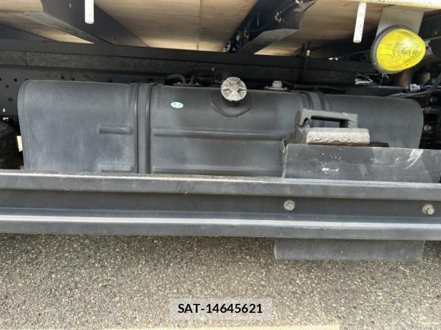 Hino DUTRO 2018-04 7784472-20