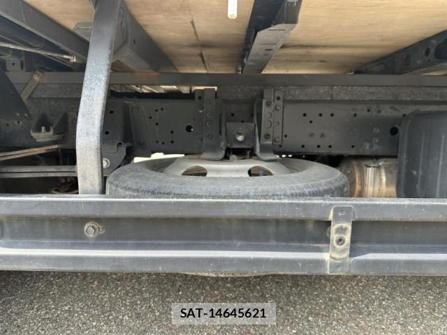 Hino DUTRO 2018-04 7784472-21