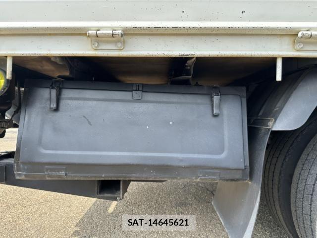 Hino DUTRO 2018-04 7784472-22