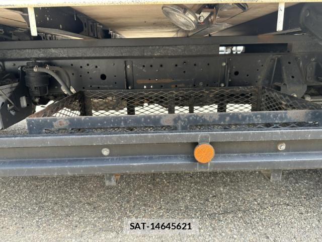 Hino DUTRO 2018-04 7784472-24