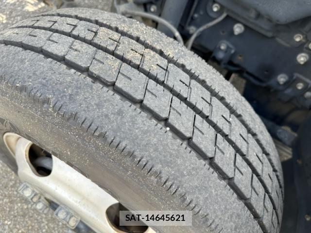 Hino DUTRO 2018-04 7784472-27