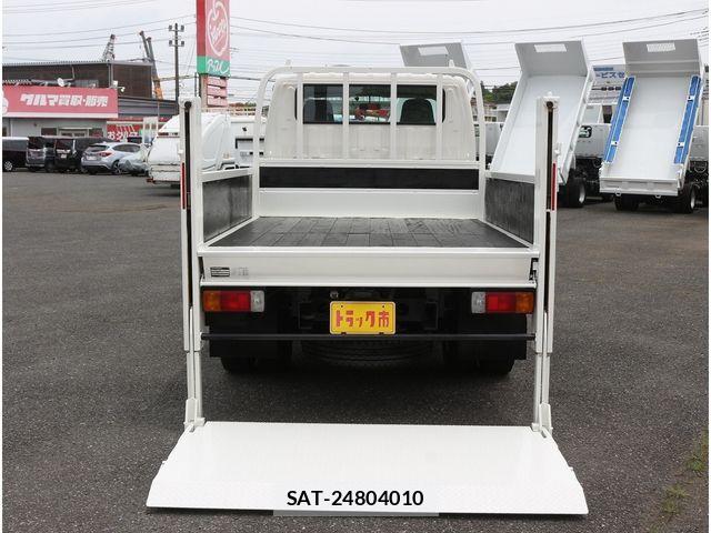 Hino DUTRO 2016-06 7784487-11