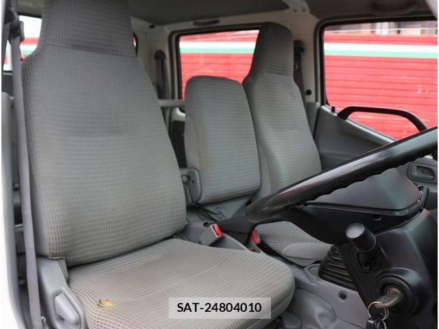 Hino DUTRO 2016-06 7784487-21