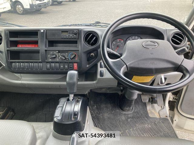 Hino DUTRO 2013-11 7784469-6