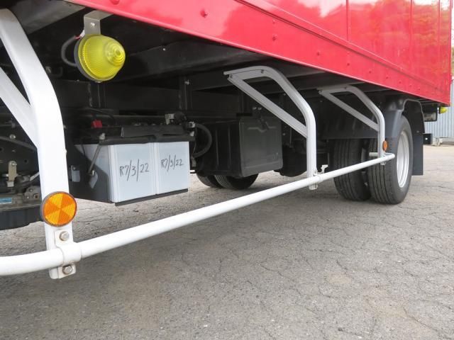 Hino DUTRO 2023-03 7864660-9