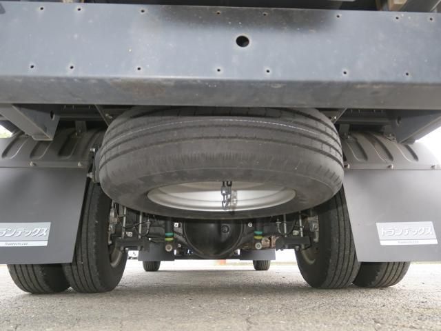 Hino DUTRO 2023-03 7864660-13
