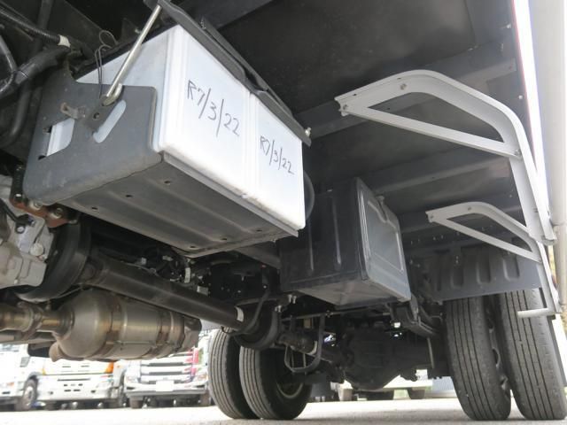 Hino DUTRO 2023-03 7864660-14