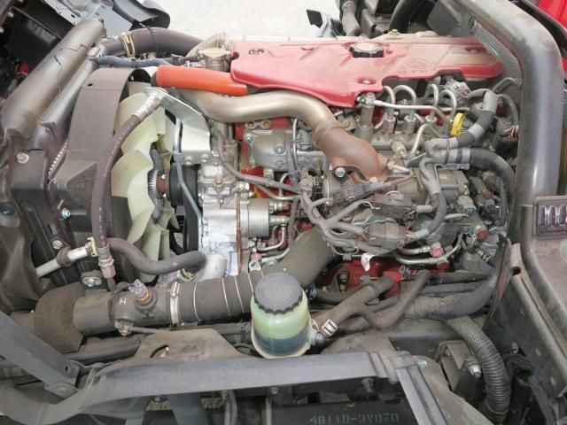 Hino DUTRO 2023-03 7864660-17