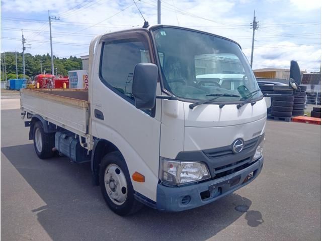Hino DUTRO 2019-03 7864666-1