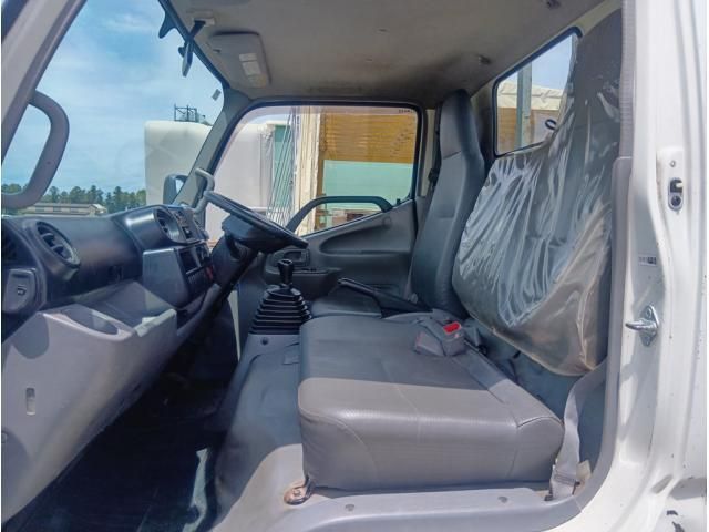 Hino DUTRO 2019-03 7864666-20