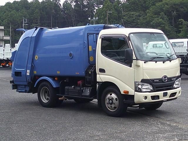Hino DUTRO 2018-07 7864661-0