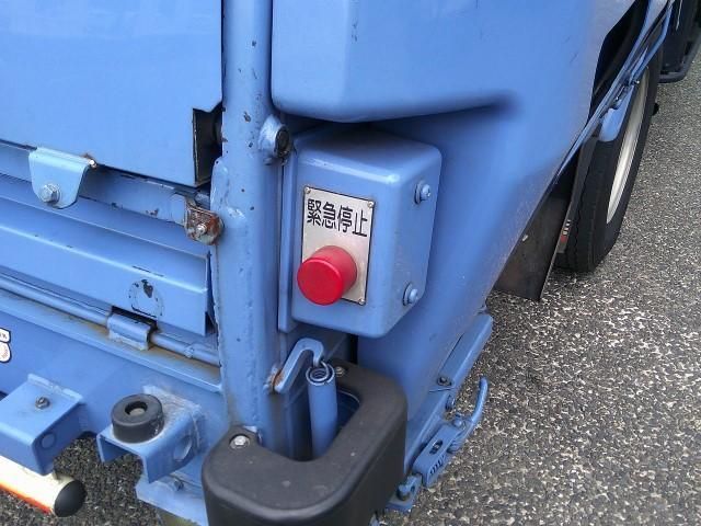 Hino DUTRO 2018-07 7864661-12