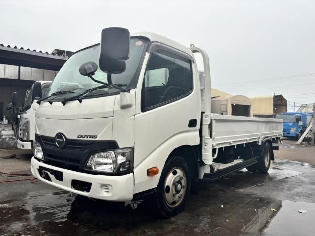 Hino DUTRO 2019-03 7864665-0