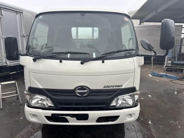 Hino DUTRO 2019-03 7864665-1