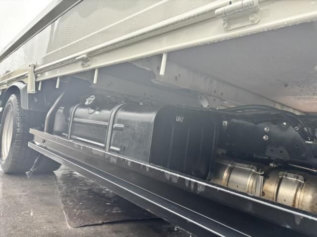 Hino DUTRO 2019-03 7864665-23