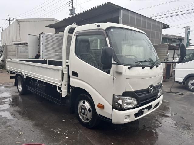 Hino DUTRO 2019-03 7864665-2