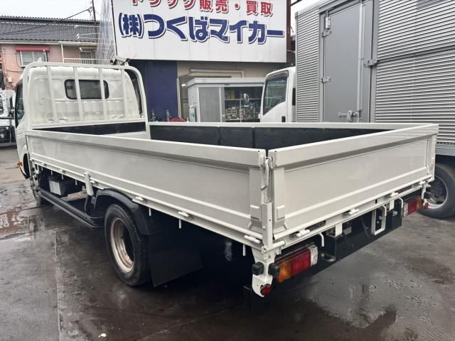 Hino DUTRO 2019-03 7864665-6