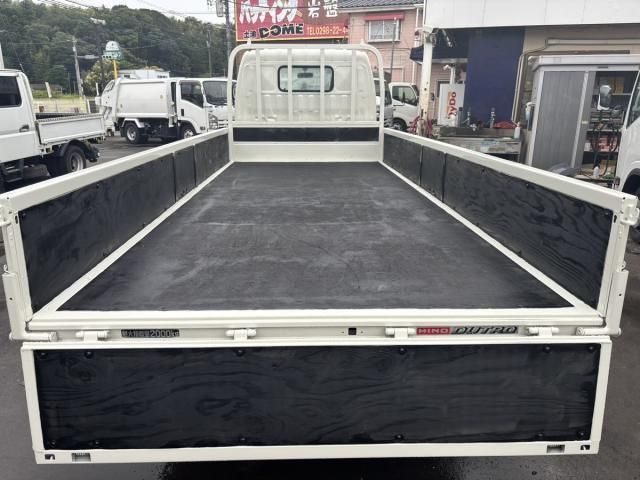 Hino DUTRO 2019-03 7864665-8