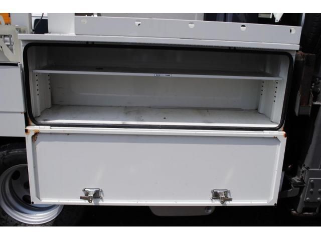 Hino DUTRO 2020-03 7864656-11