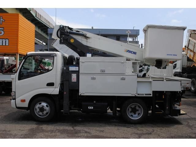 Hino DUTRO 2020-03 7864656-2