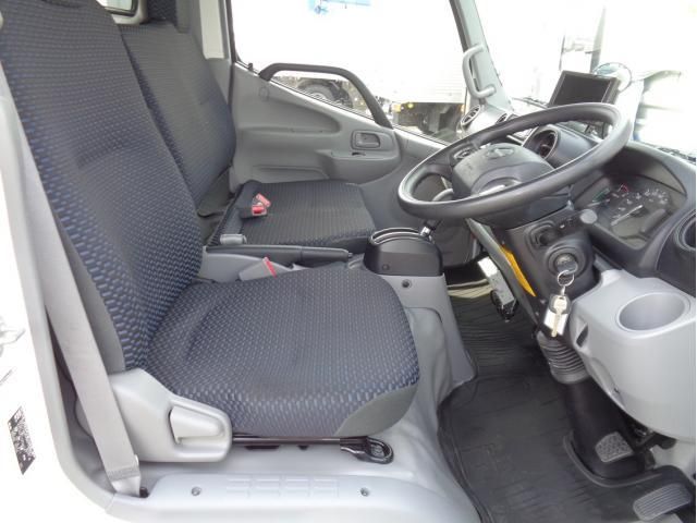 Hino DUTRO 2020-03 7864659-20