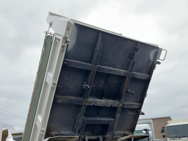 Hino DUTRO 2021-05 7864664-11